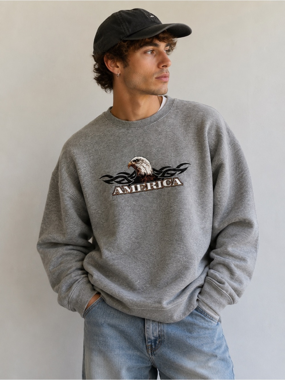 Vintage America Eagle Embroidered Bald Eagle Sweatshirt Oversized USA Crewneck